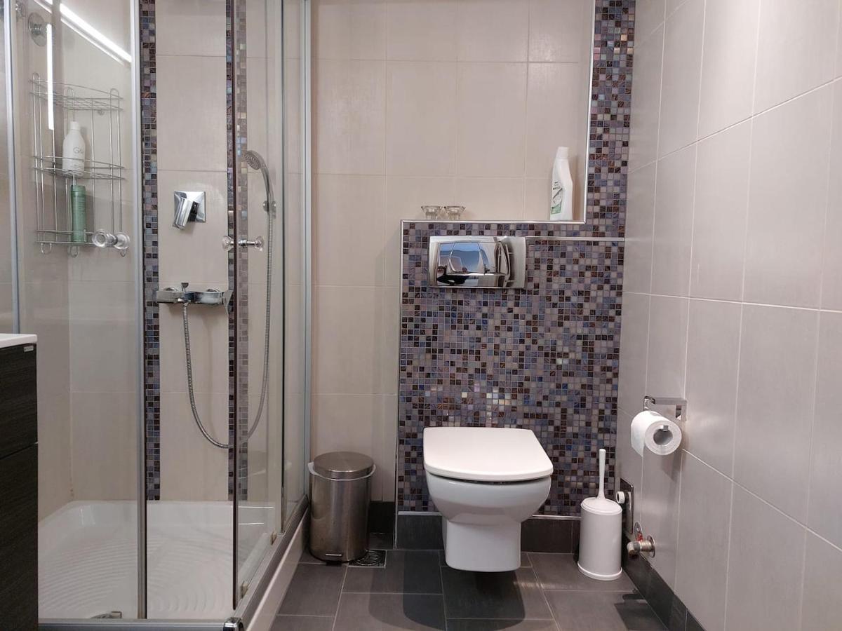 Ρετιρέ Στο Κέντρο Της Κατερίνης Apartamento Exterior foto